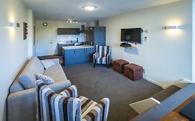 Lomond Lodge Motel & Apartments